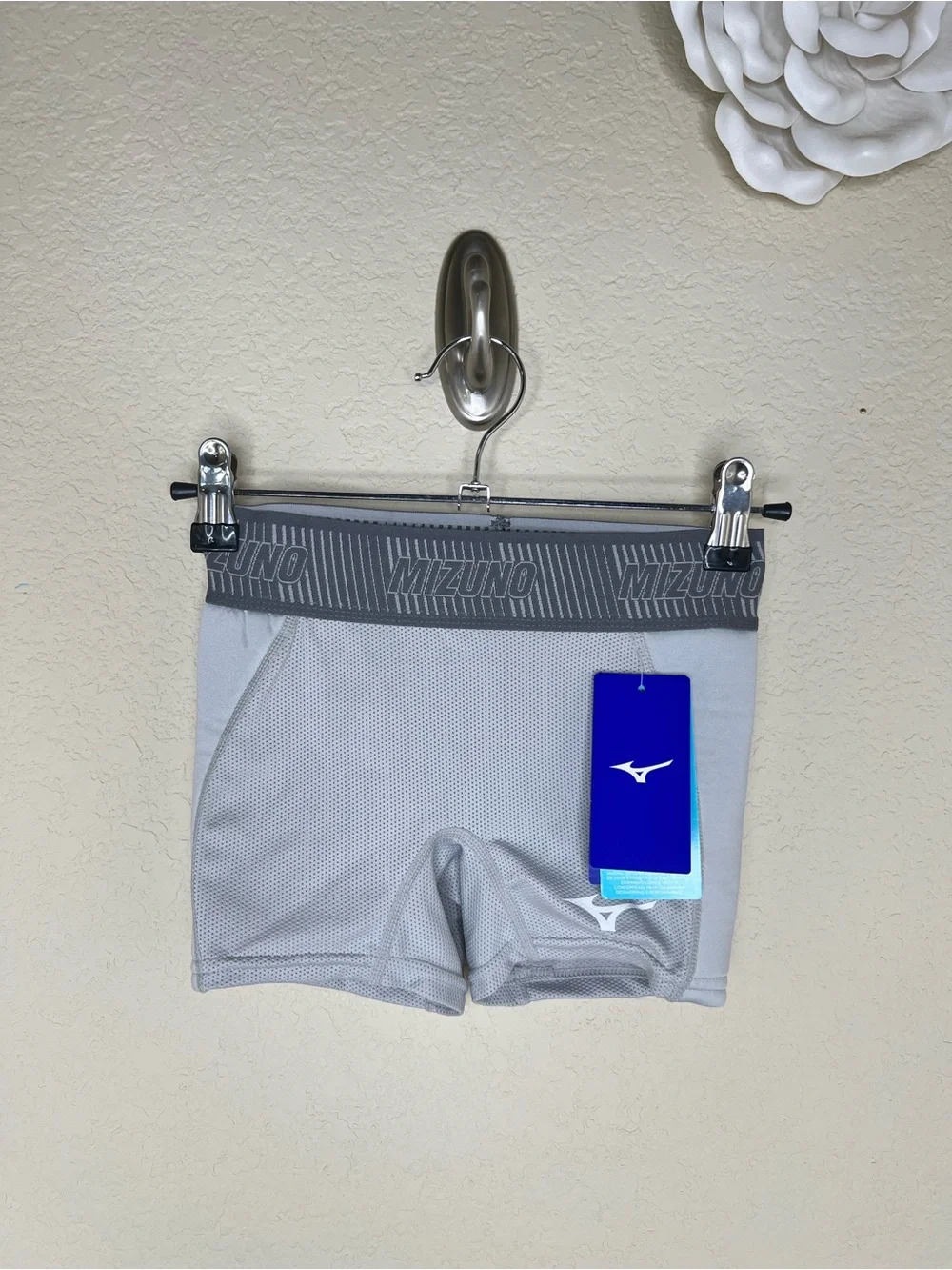 NTM: Mizuno Youth Small Sliding Compression Shorts Gray NWT Baseball Softball